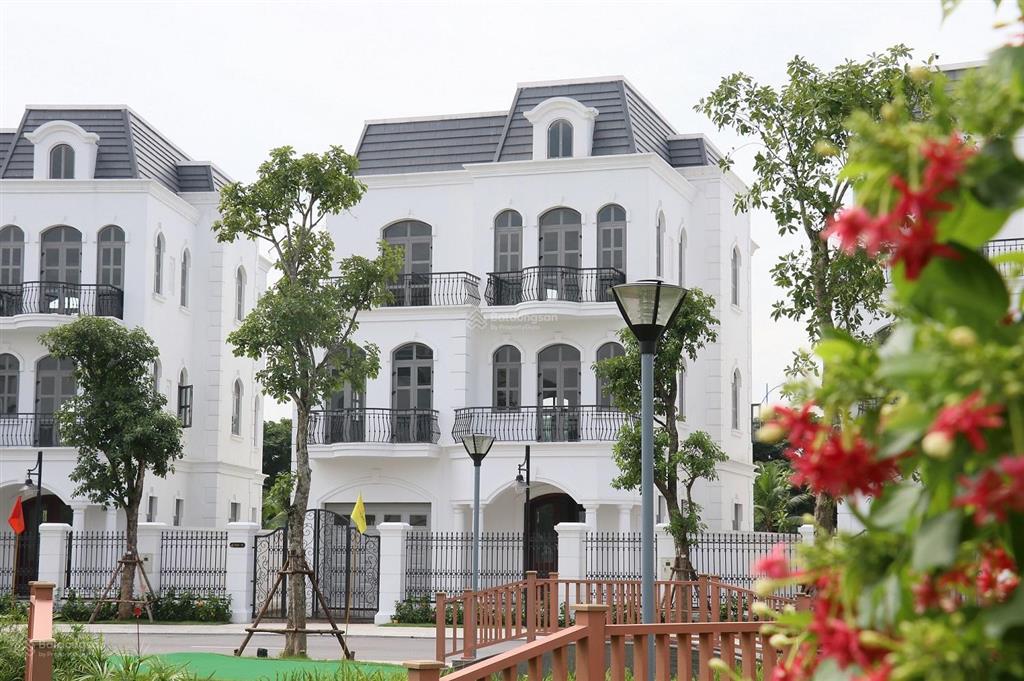 Siêu phẩm sống giữa vườn thiền bt đơn lập 355m2, mặt tiền rộng độc bản, giá tốt nhất green villas