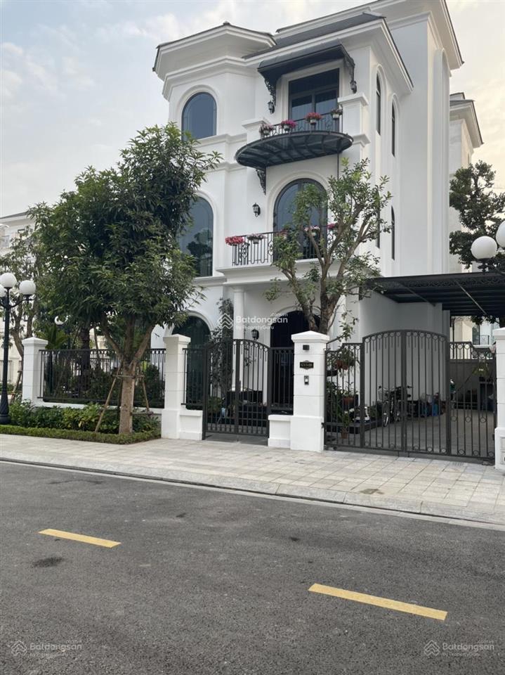 Bán nhanh căn góc 321m2 vinhomes green villas  view công viên gần trường học và khu dịch vụ