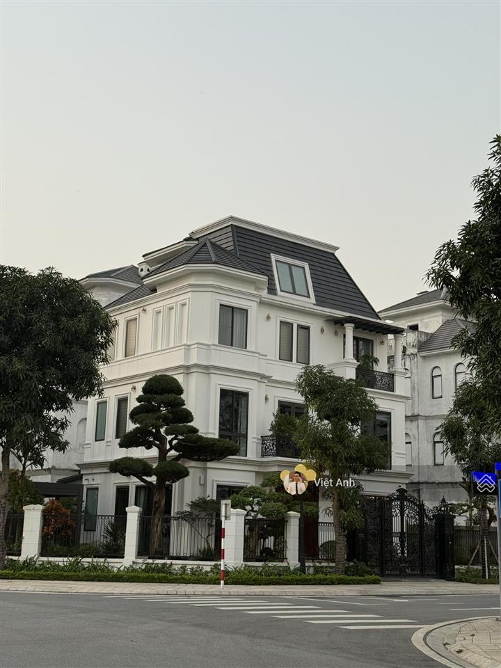 Vin villas căn mới dt 236m2 vị trí trục chính view hồ cảnh quan vị trí, thanh toán theo tiến độ