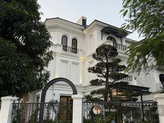 Chủ nhà cuối năm cần thanh khoản căn biệt thự vinhomes green villas 233m2 không gian sống tuyệt vời