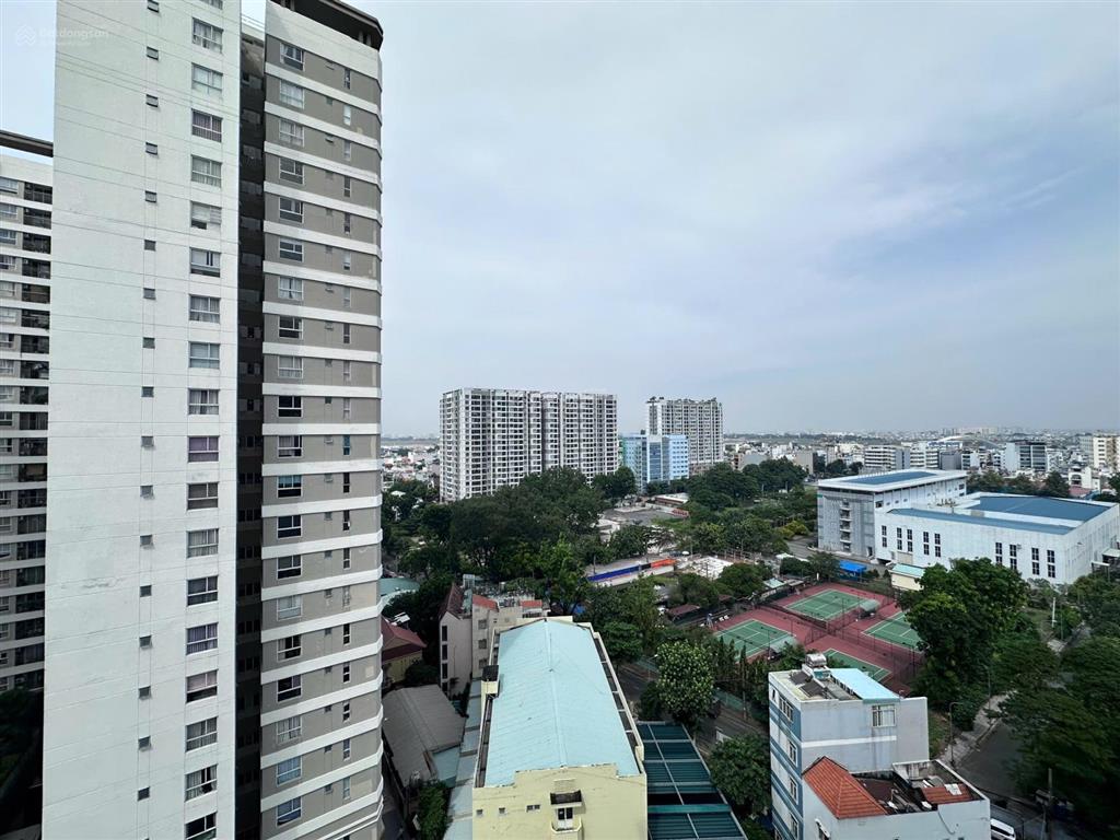 Bán căn hộ có sổ hồng 3pn 2wc 96m2 giá 9.2 tỷ gần sân bay , công viên gia định