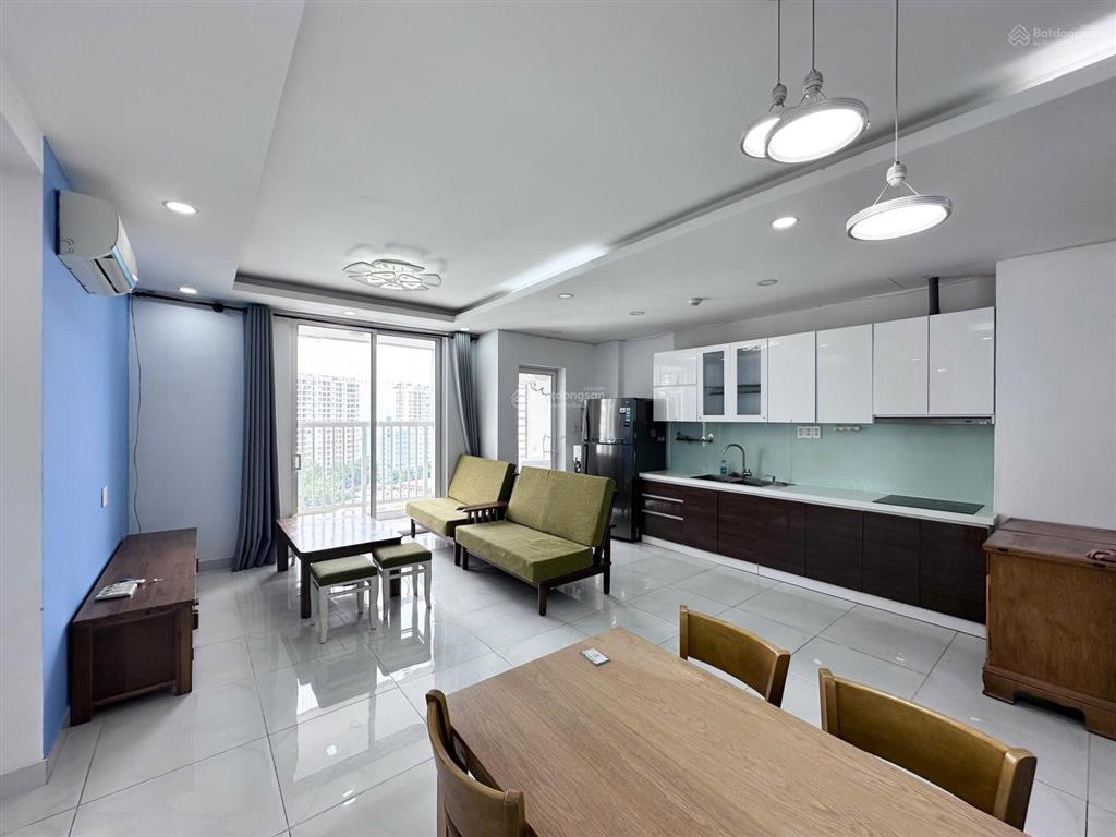 Bán căn hộ có sổ hồng 3pn 2wc 96m2 giá 9.2 tỷ gần sân bay , công viên gia định