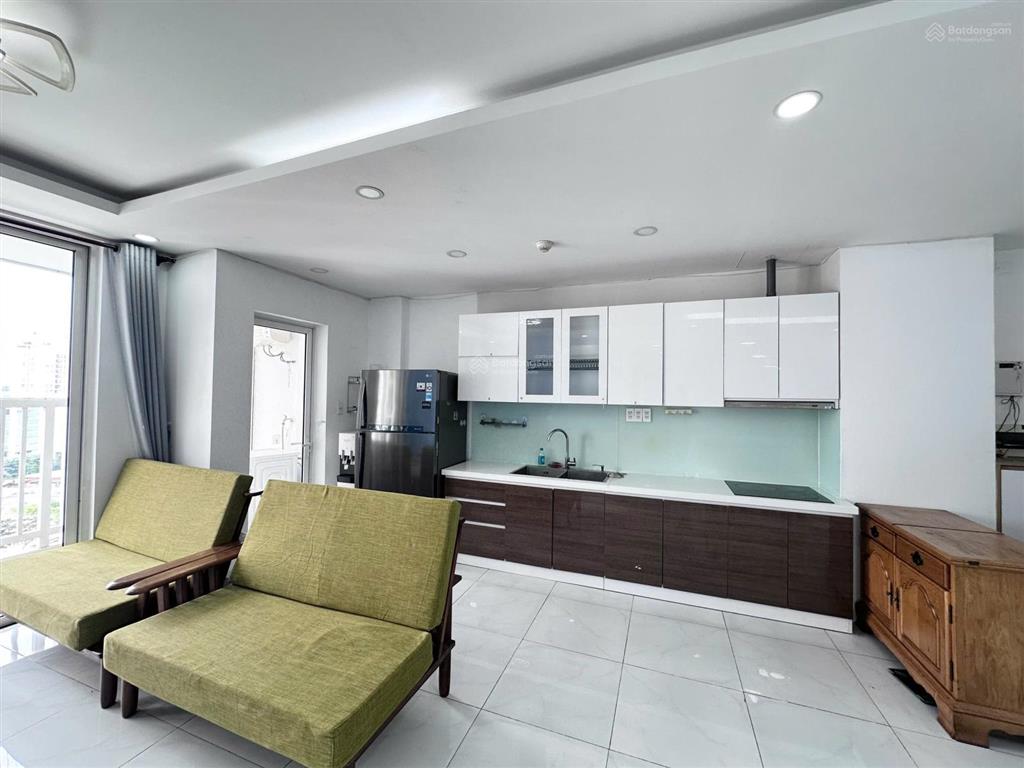 Bán căn hộ có sổ hồng 3pn 2wc 96m2 giá 9.2 tỷ gần sân bay , công viên gia định