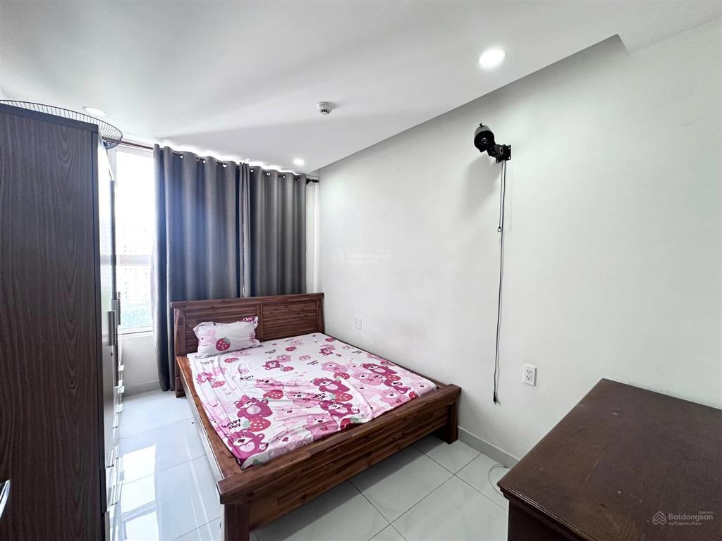 Bán căn hộ có sổ hồng 3pn 2wc 96m2 giá 9.2 tỷ gần sân bay , công viên gia định