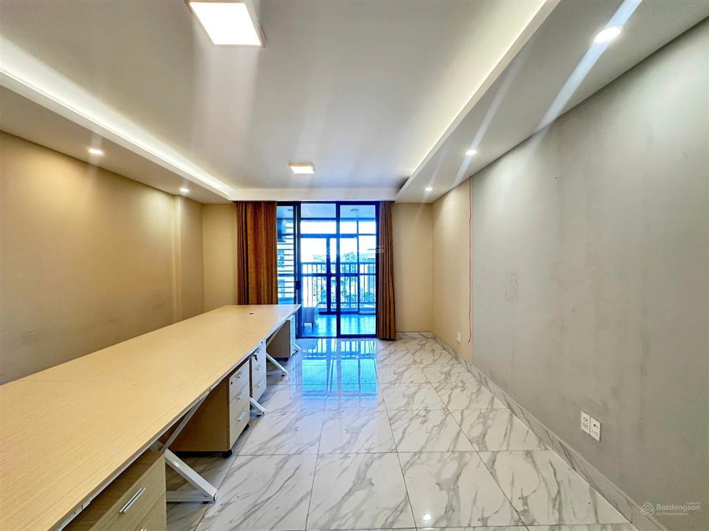 Cần bán căn hộ 1pn 1wc 44m2 giá 3.77 tỷ nhận nhà ngay có hđmb có ban công rộng