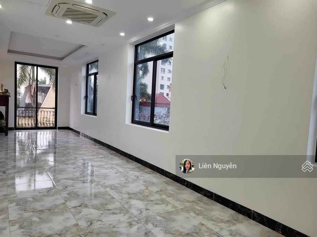 Bán nhà mặt phố quán thánh, 56m2, 6 tầng thang máy, nhỉnh 35 tỷ, vỉa hè rộng, kinh doanh đỉnh