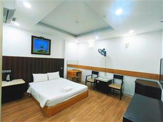 Bán khách sạn mặt phố khu vực Hàng Bông, 115m2, 8 tầng thang máy, mặt tiền 4m, 70.5 tỷ