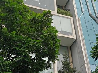 Bán nhà 62m2. mt 8m. kinh doanh quận tây hồ, âu cơ. giá 11.8tỷ. ngõ thông, ô chờ thang máy