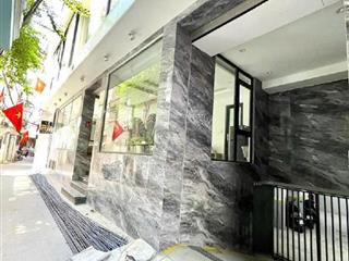 Bán tòa apartment trích sài tây hồ. gần 300m2 x 9t. mt 16m. h = 500 triệu / tháng. hơn 80 tỷ