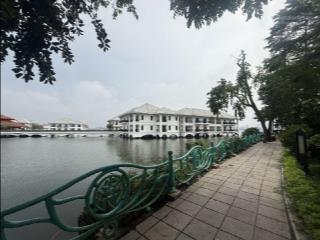 Bán tòa apartment phố từ hoa, view hồ tây 112m2 x7 tầng. h = 1 tỷ/ năm. giá hơn 40 tỷ