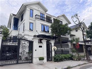 Bán biệt thự kdt văn phú đối diện công viên  diện tích 220m  4 tầng  mặt tiền 10m  giá 37.5 tỷ.