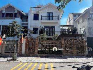 Cắt lỗ biệt thự viglacera 178 đại mỗ  nam từ liêm  diện tích 185m2, 4 tầng, giá 30 tỷ có tl