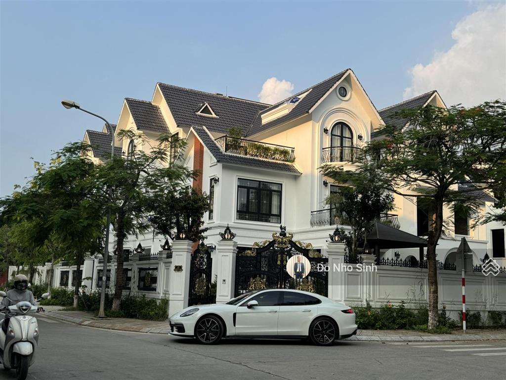 Bán biệt khu a geleximco lê trọng tấn  vị trí đường 40m  diện tích 240m  4 tầng  giá 40 tỷ tl