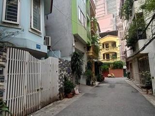 Bán nhà phố Yên Lạc, Hai Bà Trưng 70m, 4 tầng, mt 5.4m. Giá: 22.5 tỷ. LH: 0937158386