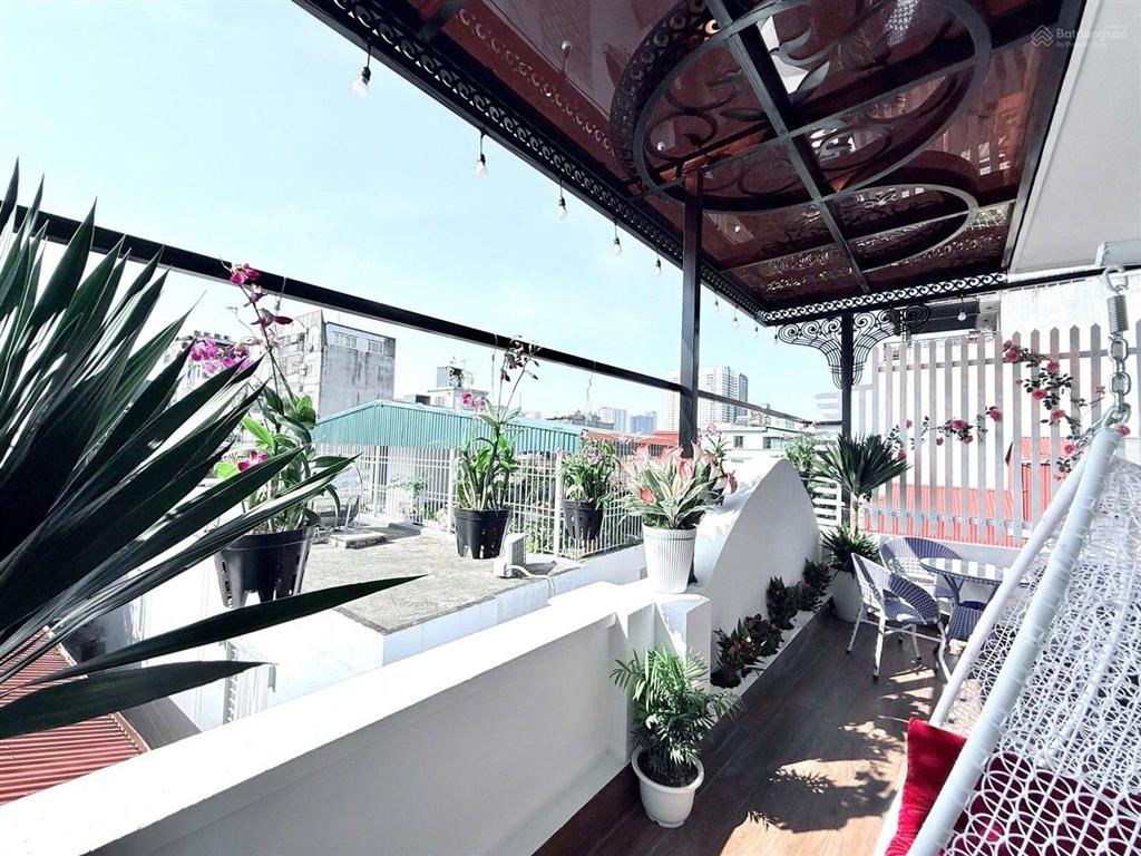 Bán nhà phố chùa bộc, đống đa 51m, 7 tầng. giá 19.3 tỷ