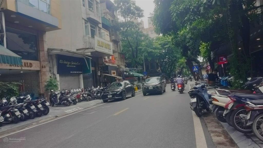 Siêu phẩm hai bà trưng mặt phố triệu việt vương nhà mới 130m2*8t*mt 8m