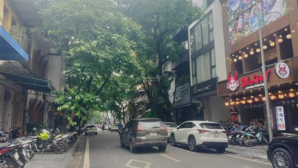 Siêu phẩm hai bà trưng mặt phố triệu việt vương nhà mới 130m2*8t*mt 8m