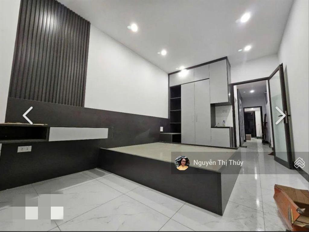 Nhà đẹp ở ngay lô góc thang máy ngõ thông ô tô full nội thất ba đình 50m 5 tầng 1x tỷ.