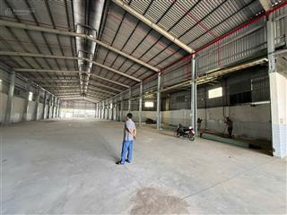 Cho thuê kho xưởng 2.300 m2 giá 100 triệu / đường nguyễn hữu trí xã tân bửu huyện bến lức long an