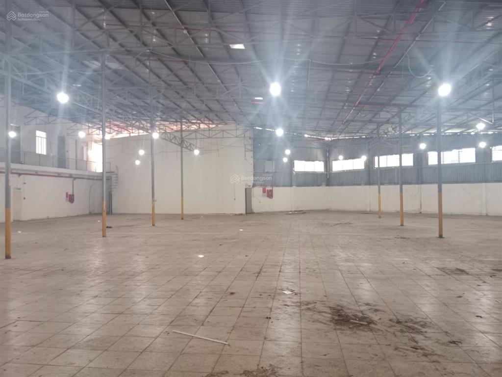Cho thuê kho xưởng 1.700 m2 giá 85 triệu đồng / đường quốc lộ 50 thị trấn cần giuộc long an