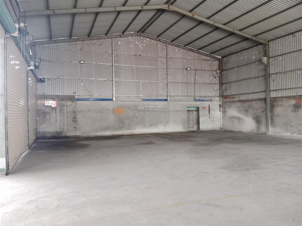 Cho thuê kho xưởng 480m2 giá 18 triệu đồng/tháng xã mỹ yên huyện bến lức long an