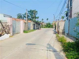 Ngay sát trục chính gần công viên chỉ 7xx 140m2 ngang 15m