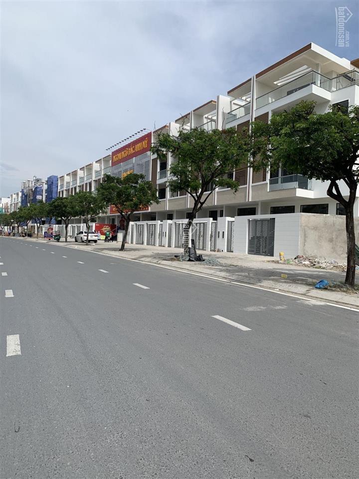 Hot, bán nhanh nền nhà phố kdc t30  phạm hùng 100m2 giá 68 tr/m2