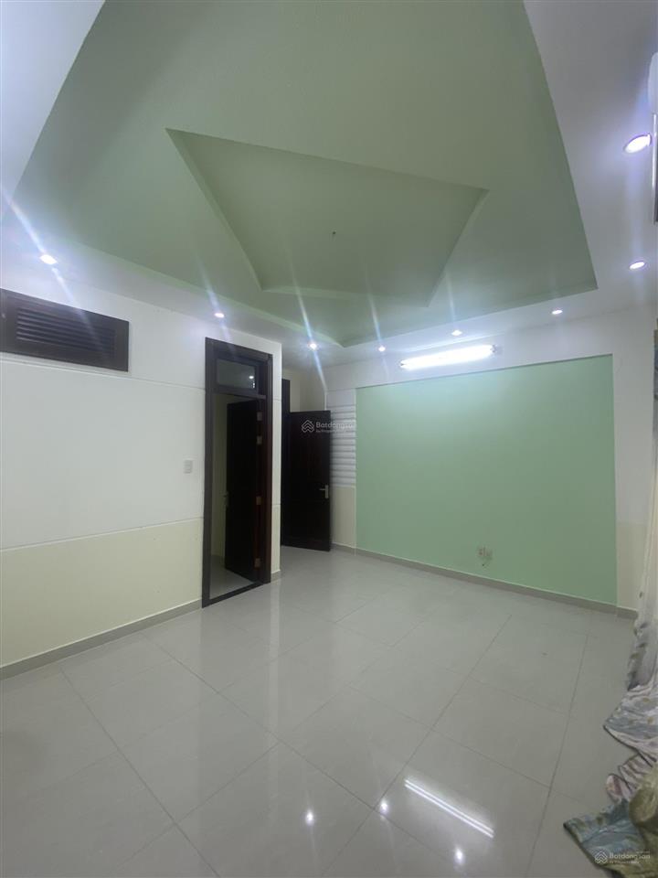 Cho thuê nhà nguyên căn kdc 6b intresco. 5x20m, 1 trệt, 3 lầu, giá 17tr/tháng