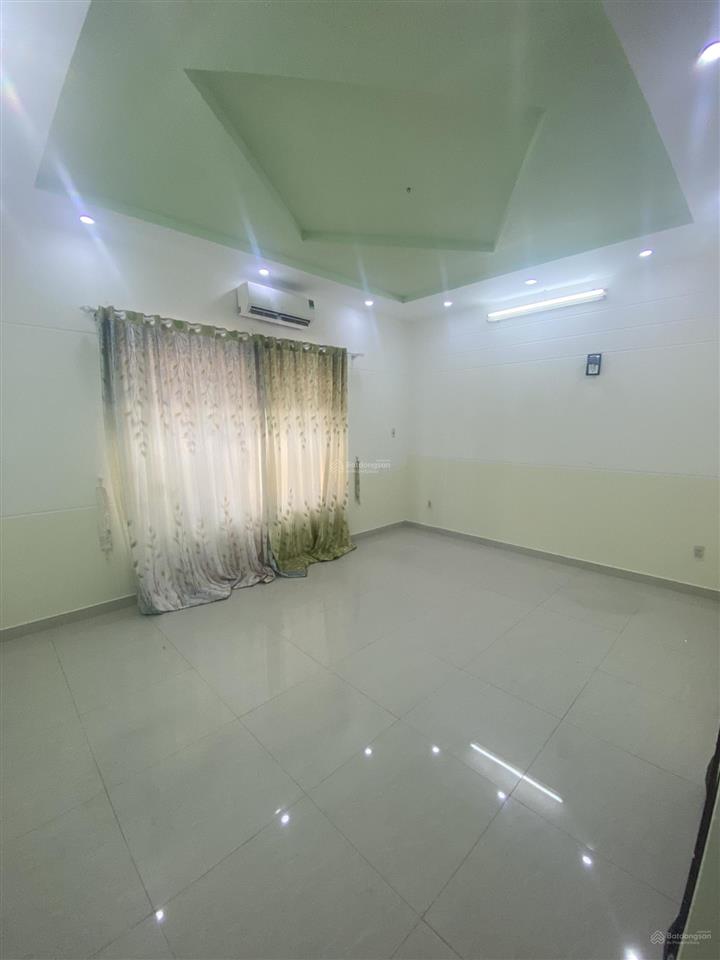 Cho thuê nhà nguyên căn kdc 6b intresco. 5x20m, 1 trệt, 3 lầu, giá 17tr/tháng