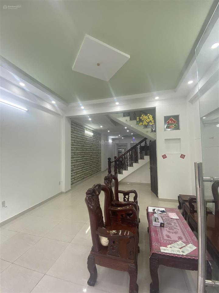 Cho thuê nhà nguyên căn kdc 6b intresco. 5x20m, 1 trệt, 3 lầu, giá 17tr/tháng