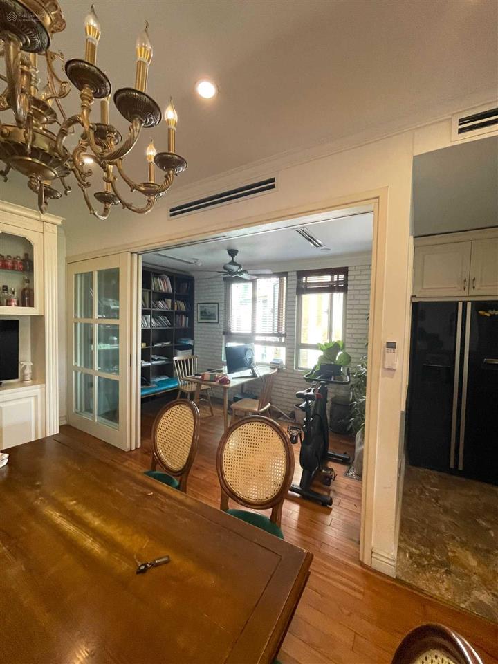 Tôi cần bán gấp nhà 3 pn+1 đa năng tặng full nội thất hiện đại, giá rẻ tại mandarin hoàng minh giám