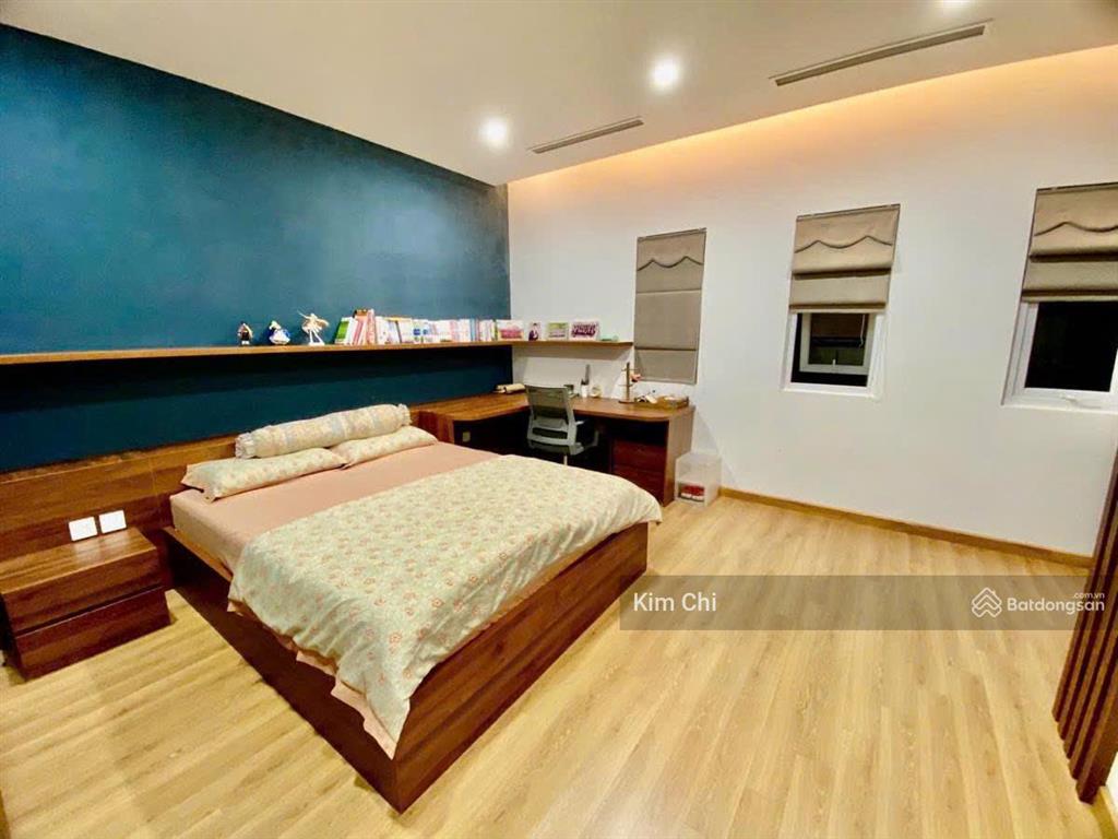 Bán nhà liền kề khu đô thị văn quán, kinh doanh 2 mặt tiền 75m2, giá chỉ 18.x tỷ