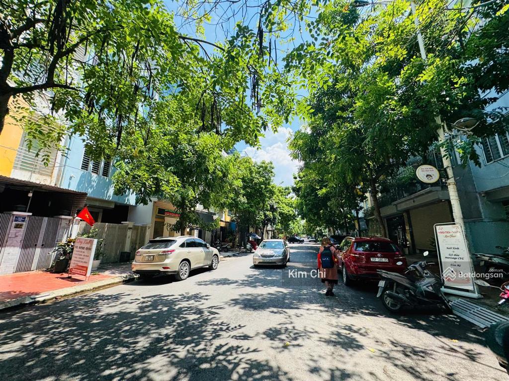 Bán nhà liền kề khu đô thị văn quán, kinh doanh 2 mặt tiền 75m2, giá chỉ 18.x tỷ