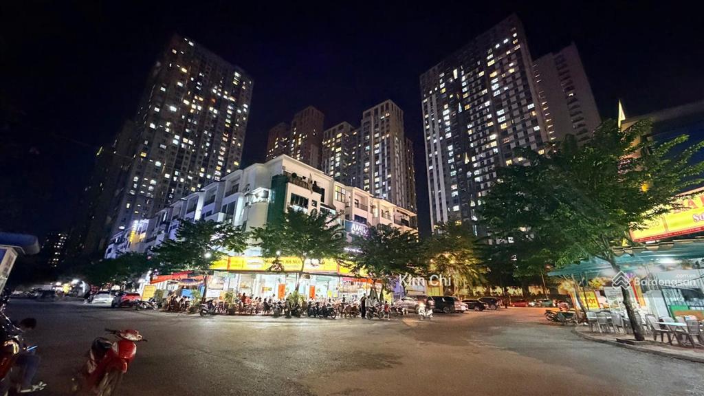 Bán nhà liền kề villa hoàng thành, nguyễn văn lộc, mỗ lao, mặt hồ, đường 40m, kinh doanh