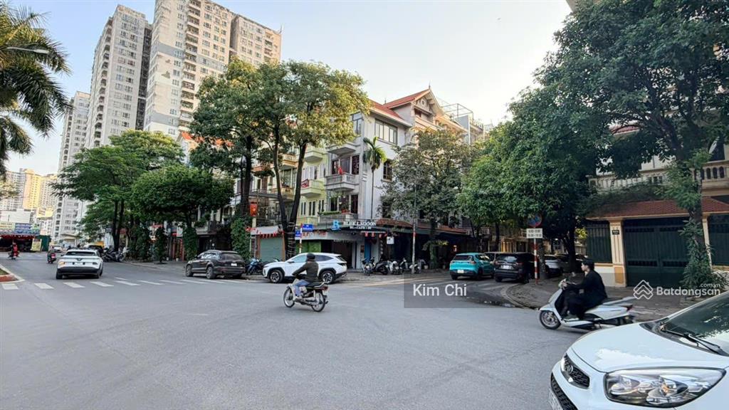 Bán nhà liền kề văn quán, đường xe buýt chạy, kinh doanh đỉnh giá đầu tư