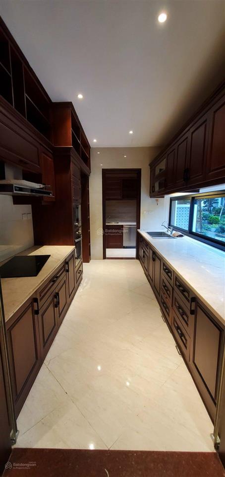 Cần bán gấp biệt thự gần 600m2 tại khu biệt thự vườn tùng  ecopark.  hải 0704 725 ***