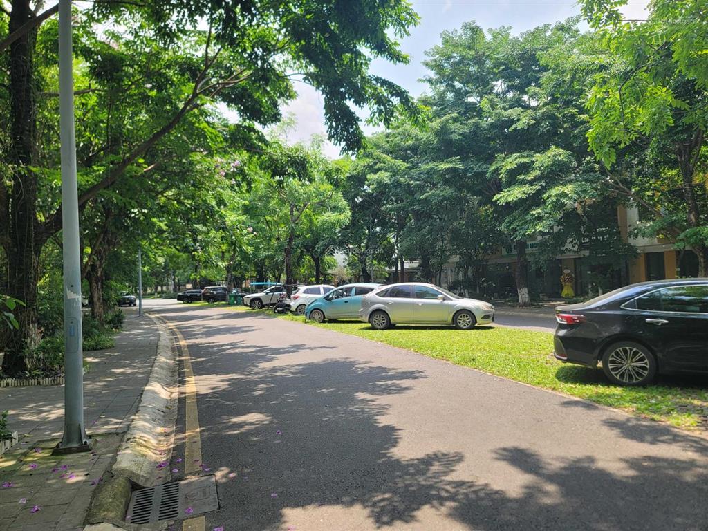 Chính chủ bán nhà phố thảo nguyên ecopark giá hời nhất thị trường. hải 0704 725 ***