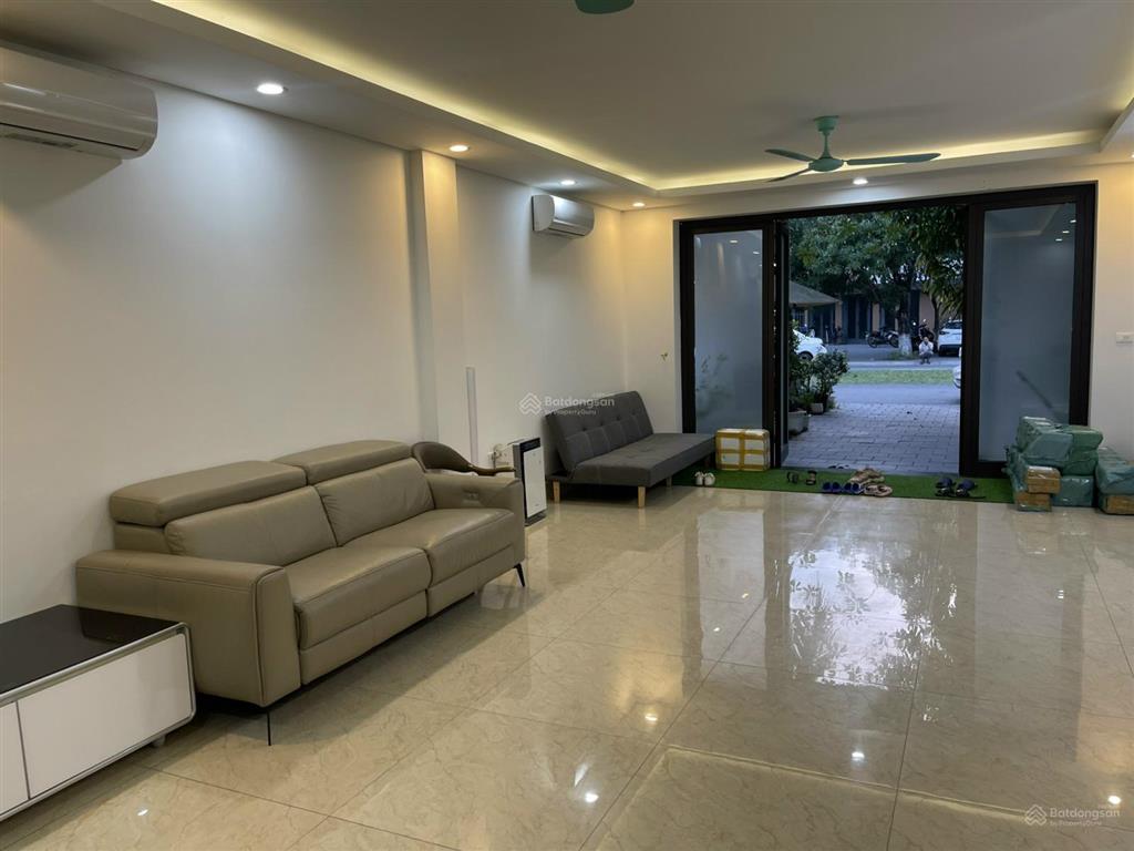 Chính chủ bán nhà phố thảo nguyên ecopark giá hời nhất thị trường. hải 0704 725 ***