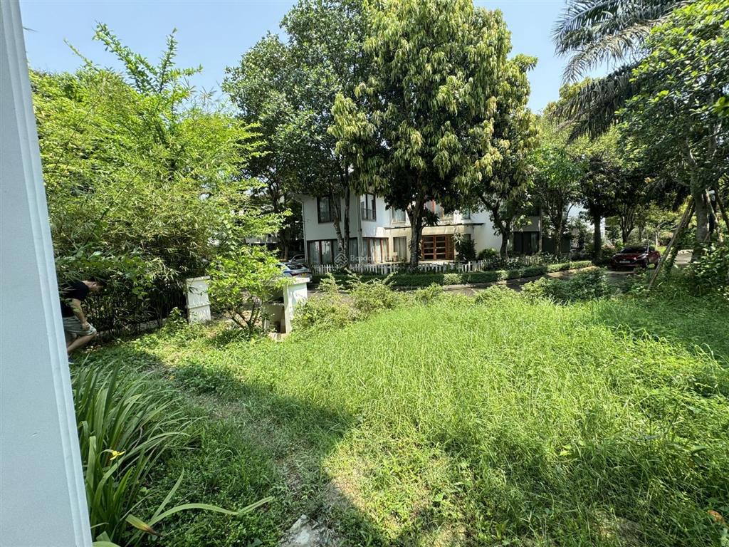 Cần bán nhanh biệt thự vườn mai ecopark. hải 0704 725 ***