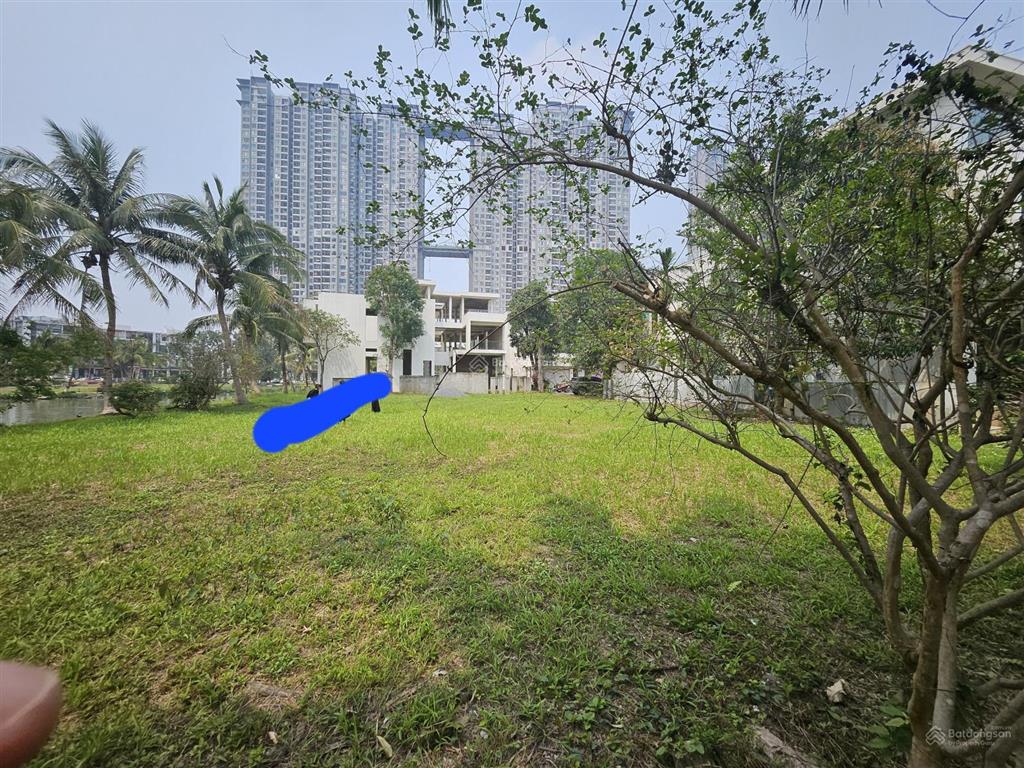 Bán nhanh căn dinh thự 950m2 đầu ngón khu biệt thự đảo. hải 0704 725 ***