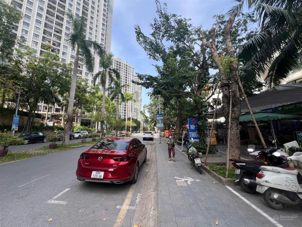 Bán bt đẹp ở hồ thiên nga, ecopark, 65 tỷ, 243m2, 5pn, 5wc
