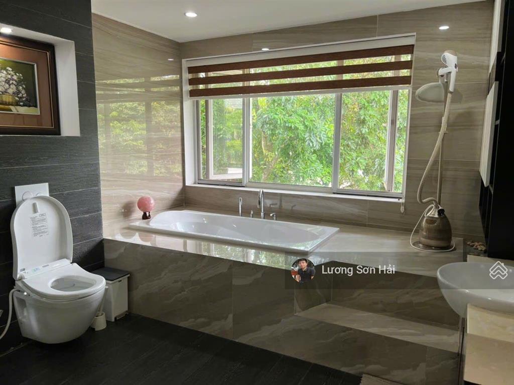 Bán bt 324m2 tại ecopark, đường trúc, 51,5 tỷ vnd