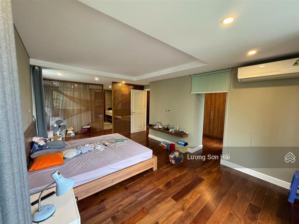 Cần cho thuê biệt thự song lập thương mại vừa ở vừa kinh doanh. hải 0704 725 ***