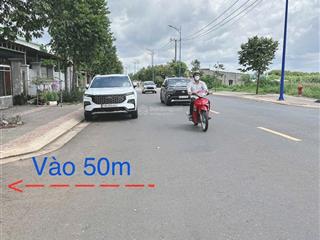 Bán đất 2 mặt tiền trung tâm thị trấn đất đỏ