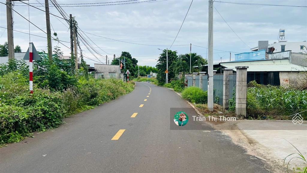 Bán 1060m2 mặt tiền cao văn ngọc  trung tâm thị trấn đất đỏ  brvt