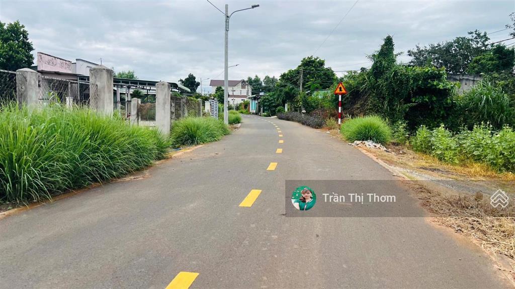 Bán 1060m2 mặt tiền cao văn ngọc  trung tâm thị trấn đất đỏ  brvt