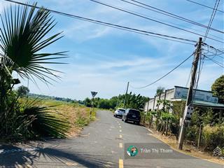 Bán 300m2 đất 2 mặt tiền xã láng dài  khu dân cư hiện hữu