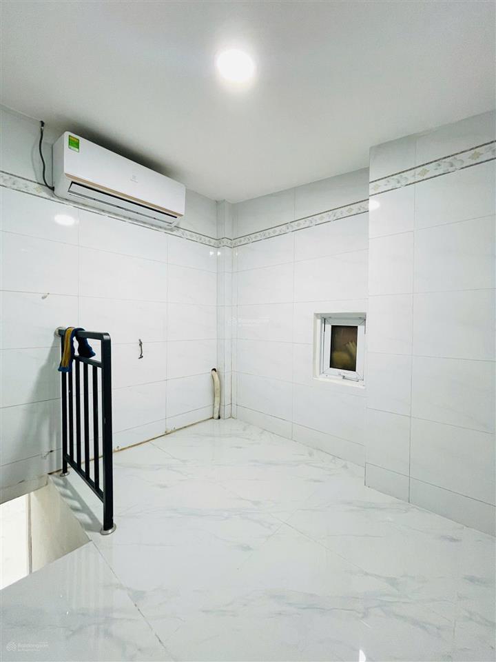 Bán nhà mới tặng nội thất 22m2 gần mặt tiền phan văn trị, p12, bình thạnh