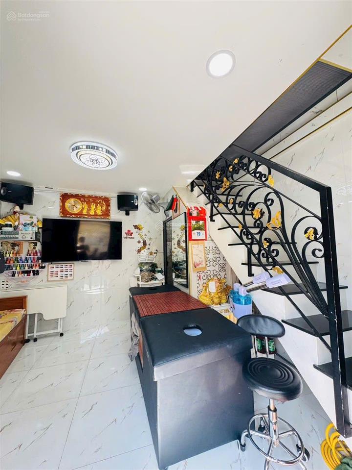 Siêu hiếm nhà mặt tiền kinh doanh đường trương đăng quế p3 gv thông ra thích quảng đức