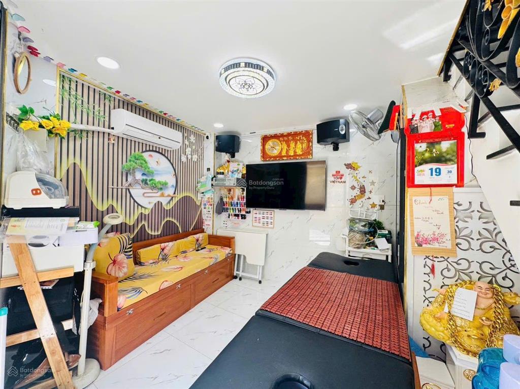 Siêu hiếm nhà mặt tiền kinh doanh đường trương đăng quế p3 gv thông ra thích quảng đức